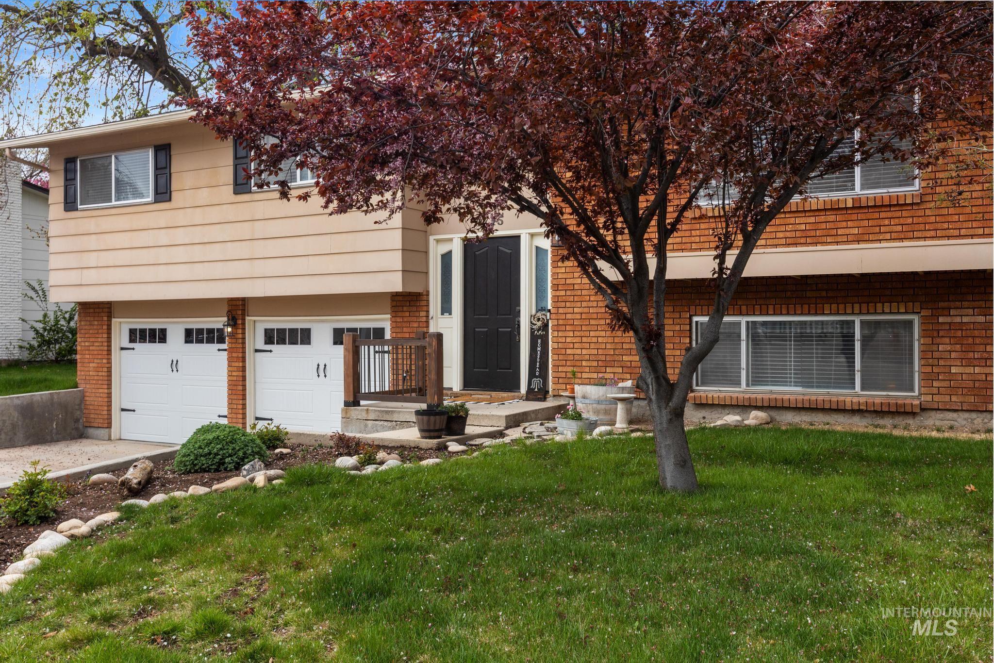 4715 N Sorrento, Boise, Idaho 83704, 4 Bedrooms, 2 Bathrooms, Residential For Sale, Price $559,990,MLS 98980729