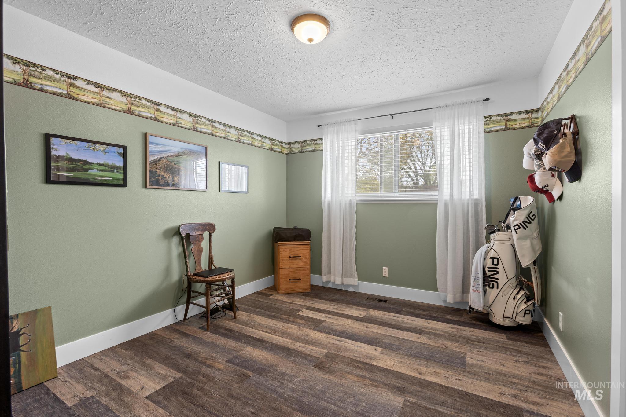 4715 N Sorrento, Boise, Idaho 83704, 4 Bedrooms, 2 Bathrooms, Residential For Sale, Price $559,990,MLS 98980729