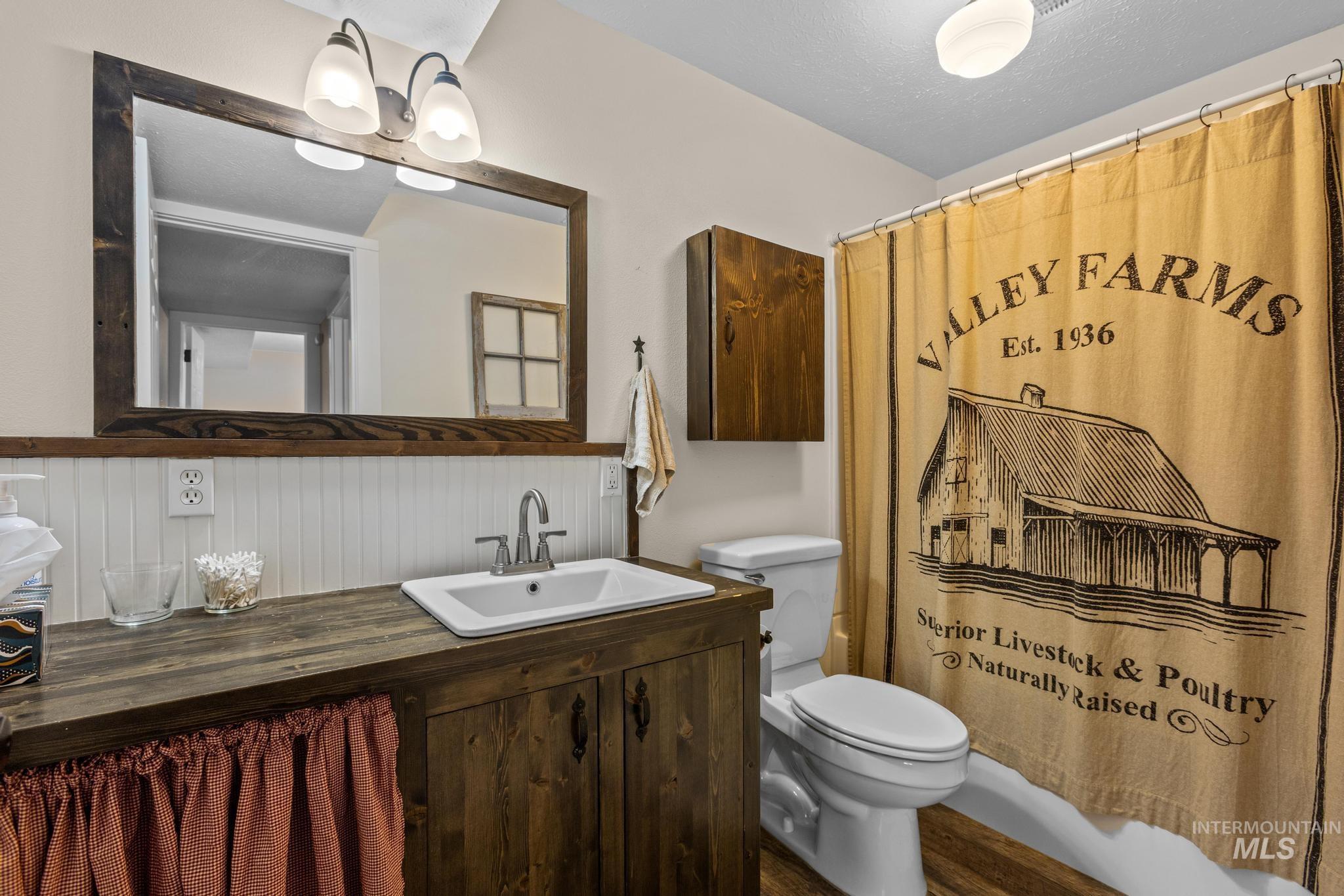 4715 N Sorrento, Boise, Idaho 83704, 4 Bedrooms, 2 Bathrooms, Residential For Sale, Price $559,990,MLS 98980729