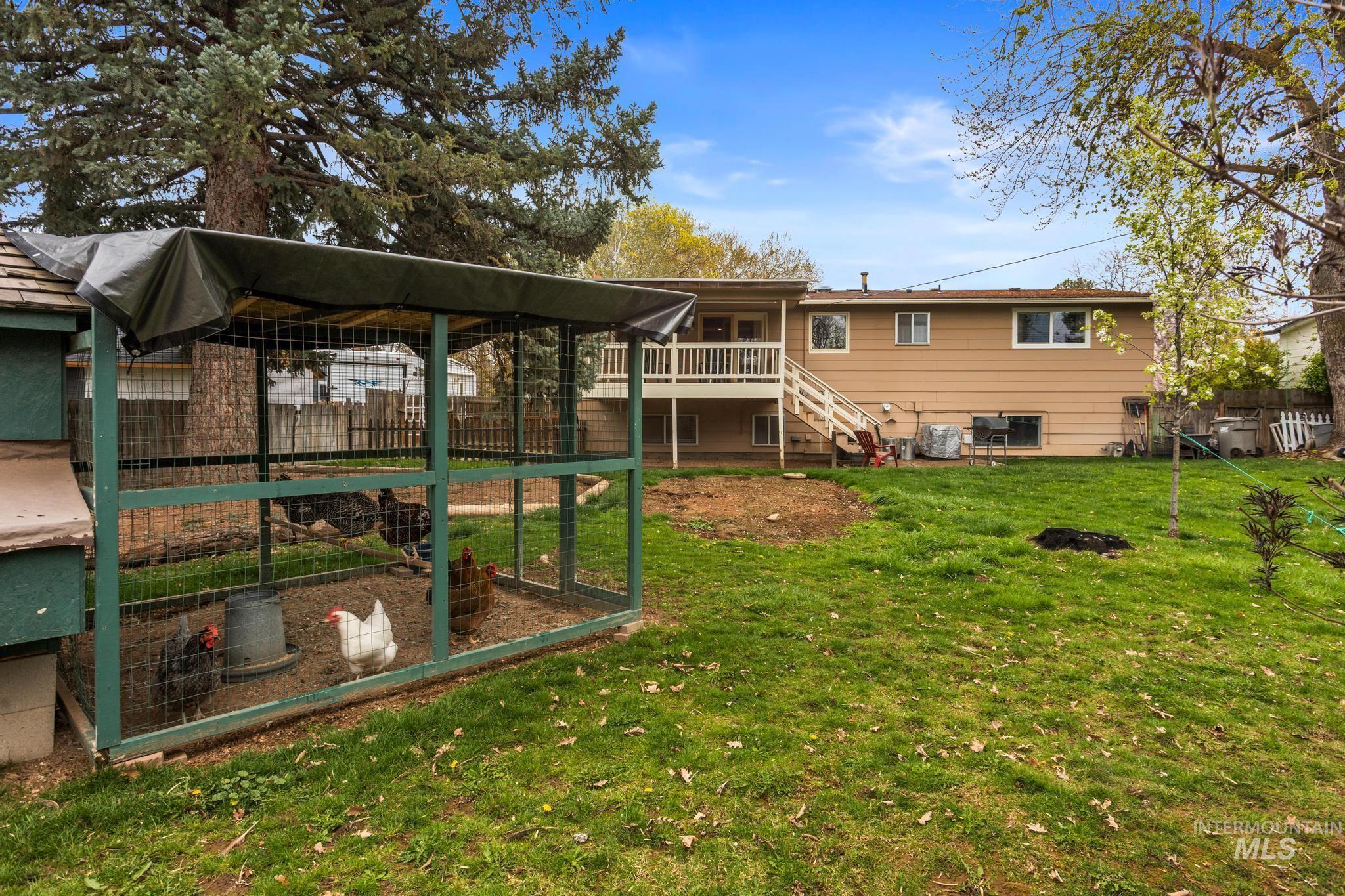 4715 N Sorrento, Boise, Idaho 83704, 4 Bedrooms, 2 Bathrooms, Residential For Sale, Price $559,990,MLS 98980729