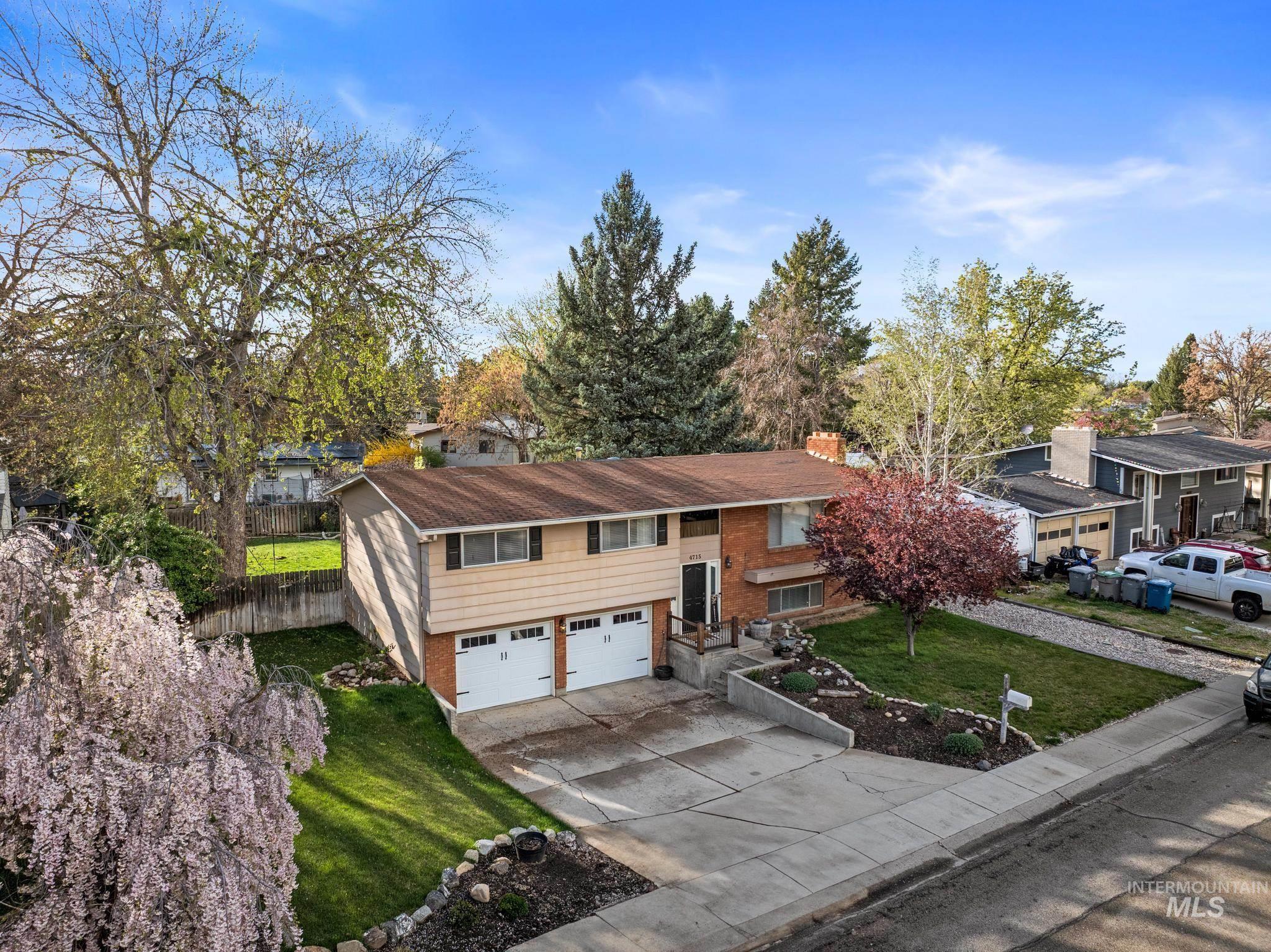 4715 N Sorrento, Boise, Idaho 83704, 4 Bedrooms, 2 Bathrooms, Residential For Sale, Price $559,990,MLS 98980729