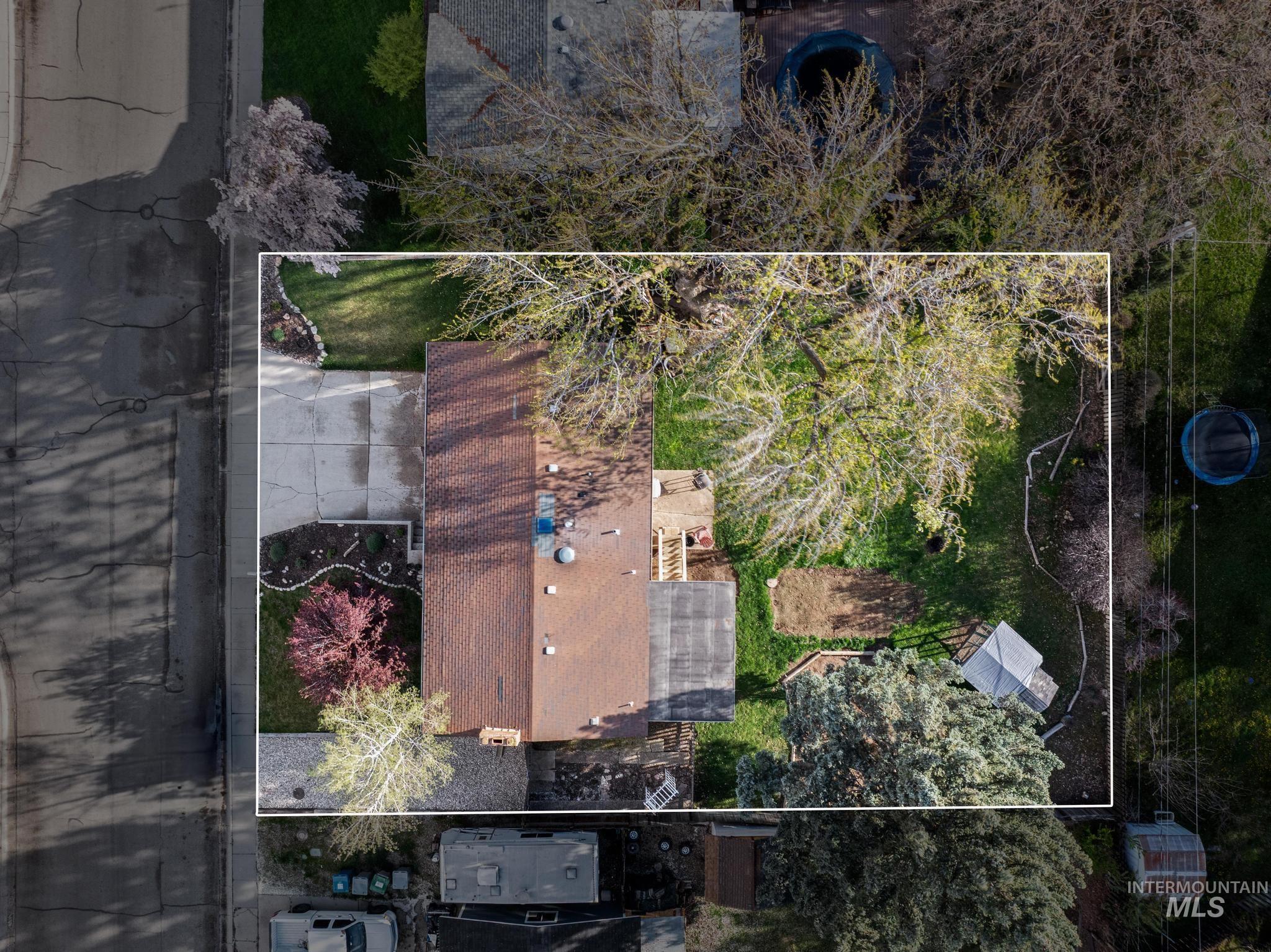 4715 N Sorrento, Boise, Idaho 83704, 4 Bedrooms, 2 Bathrooms, Residential For Sale, Price $559,990,MLS 98980729