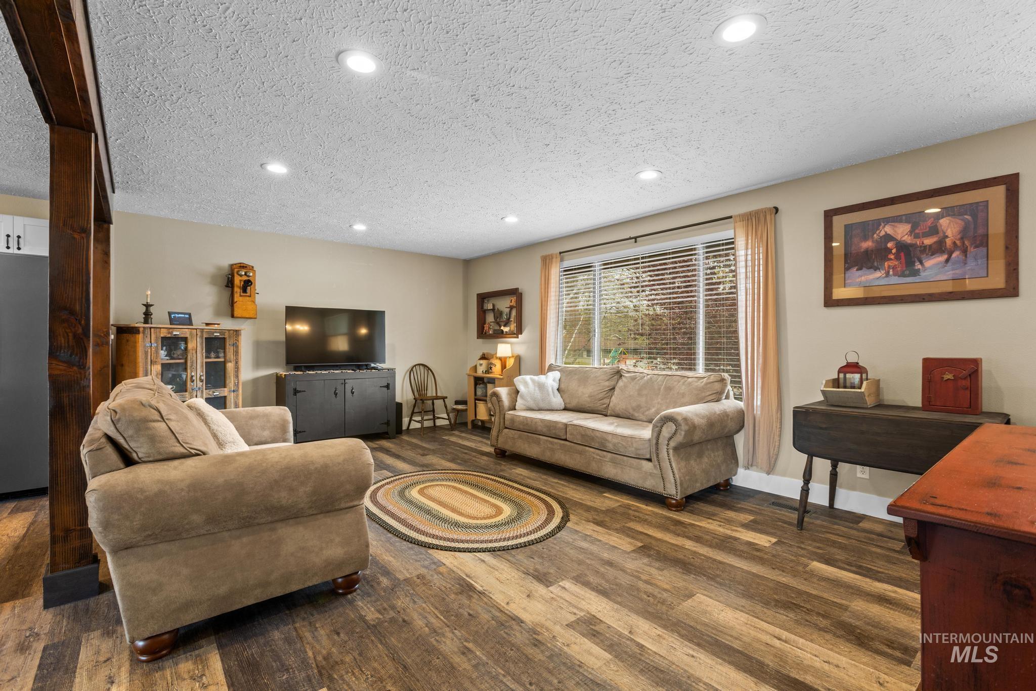 4715 N Sorrento, Boise, Idaho 83704, 4 Bedrooms, 2 Bathrooms, Residential For Sale, Price $559,990,MLS 98980729