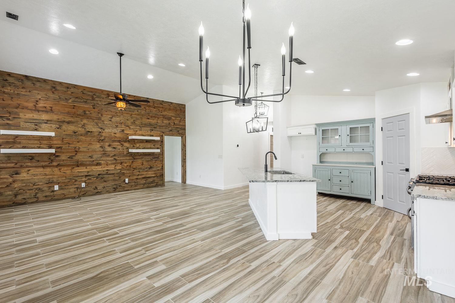 14179 Silver Lining Dr., Caldwell, Idaho 83607, 3 Bedrooms, 2 Bathrooms, Residential For Sale, Price $469,000,MLS 98980732