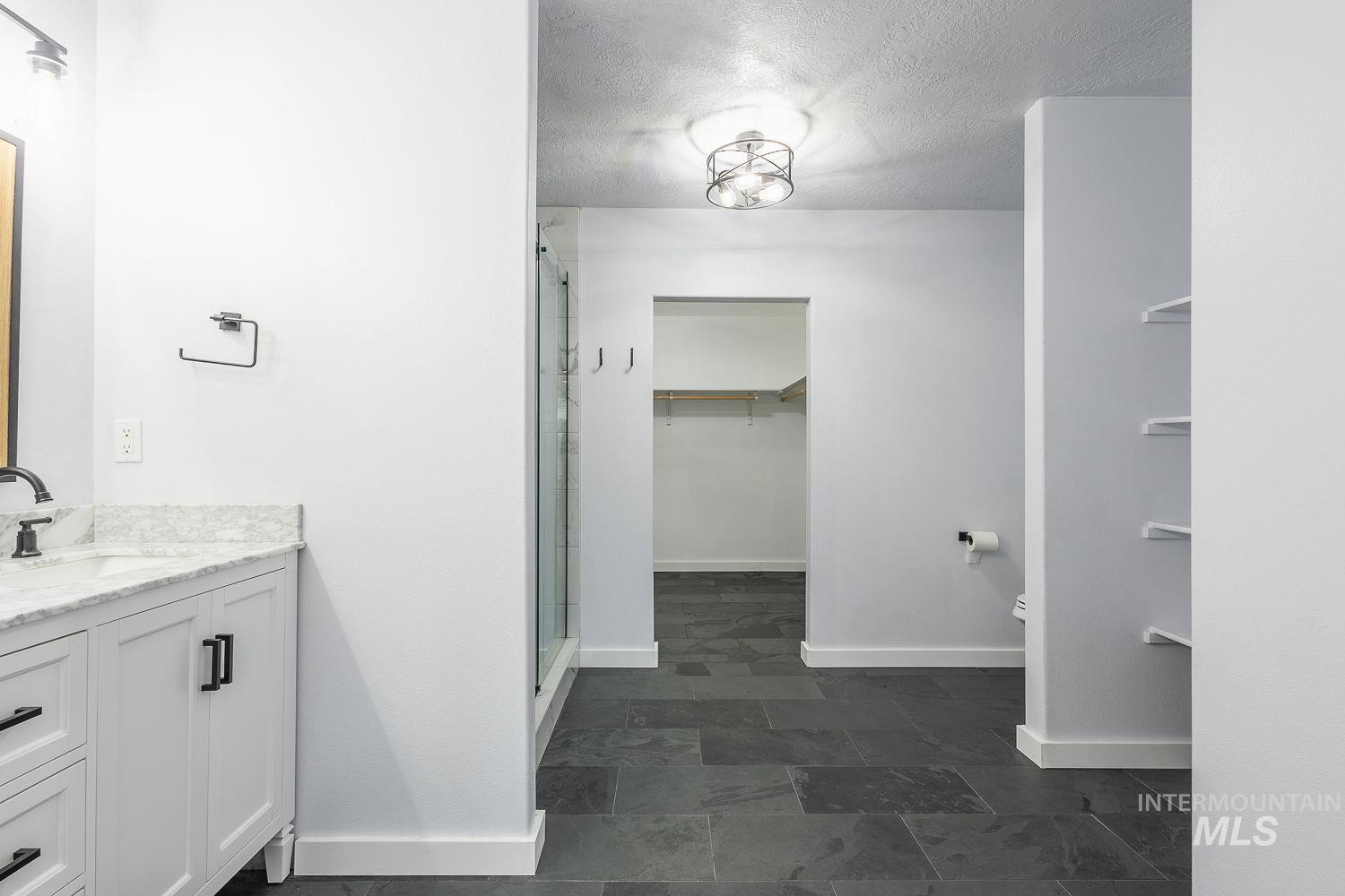 14179 Silver Lining Dr., Caldwell, Idaho 83607, 3 Bedrooms, 2 Bathrooms, Residential For Sale, Price $469,000,MLS 98980732