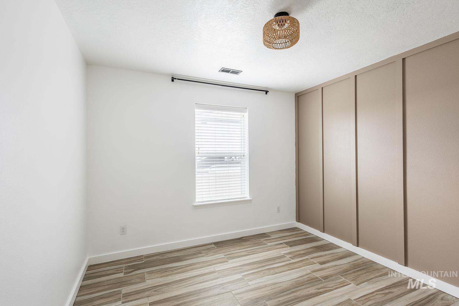 14179 Silver Lining Dr., Caldwell, Idaho 83607, 3 Bedrooms, 2 Bathrooms, Residential For Sale, Price $469,000,MLS 98980732