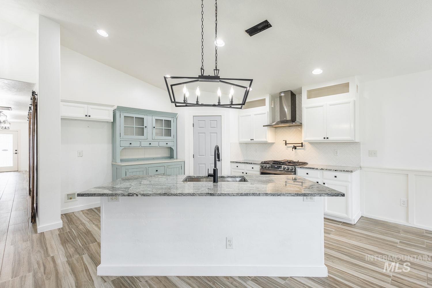 14179 Silver Lining Dr., Caldwell, Idaho 83607, 3 Bedrooms, 2 Bathrooms, Residential For Sale, Price $469,000,MLS 98980732