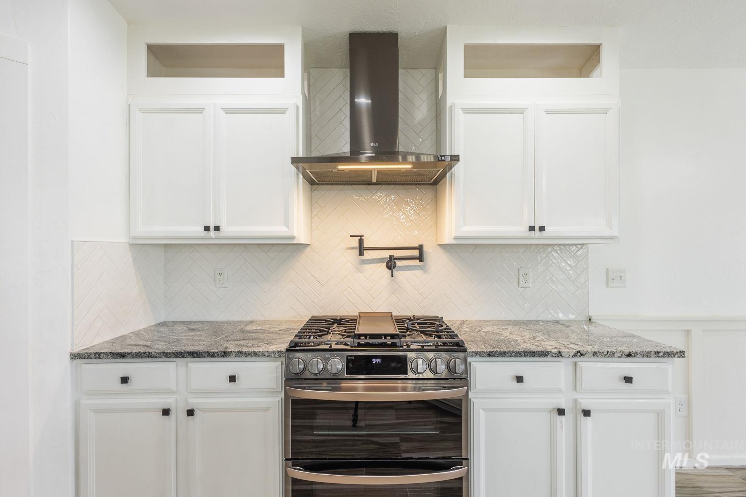 14179 Silver Lining Dr., Caldwell, Idaho 83607, 3 Bedrooms, 2 Bathrooms, Residential For Sale, Price $469,000,MLS 98980732