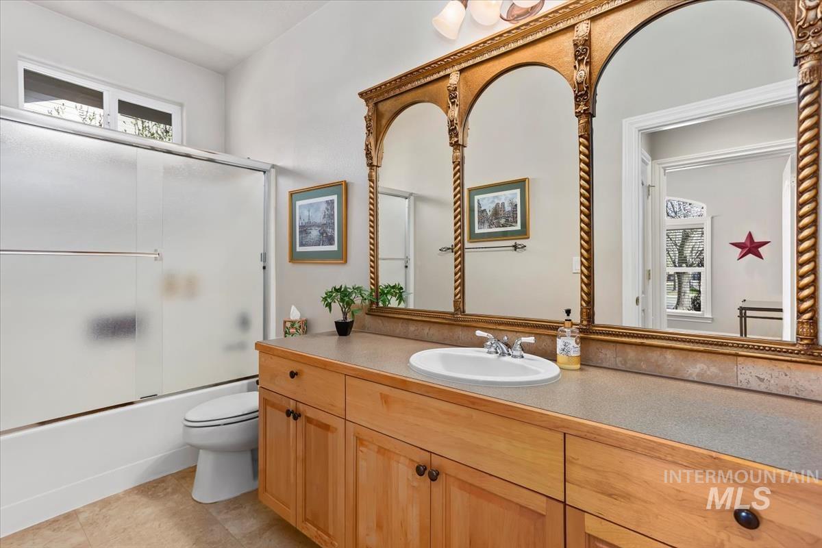 1406 N Lopez, Eagle, Idaho 83616, 4 Bedrooms, 3 Bathrooms, Residential For Sale, Price $765,000,MLS 98980733