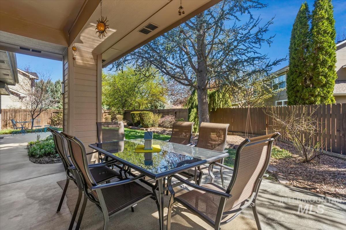 1406 N Lopez, Eagle, Idaho 83616, 4 Bedrooms, 3 Bathrooms, Residential For Sale, Price $765,000,MLS 98980733