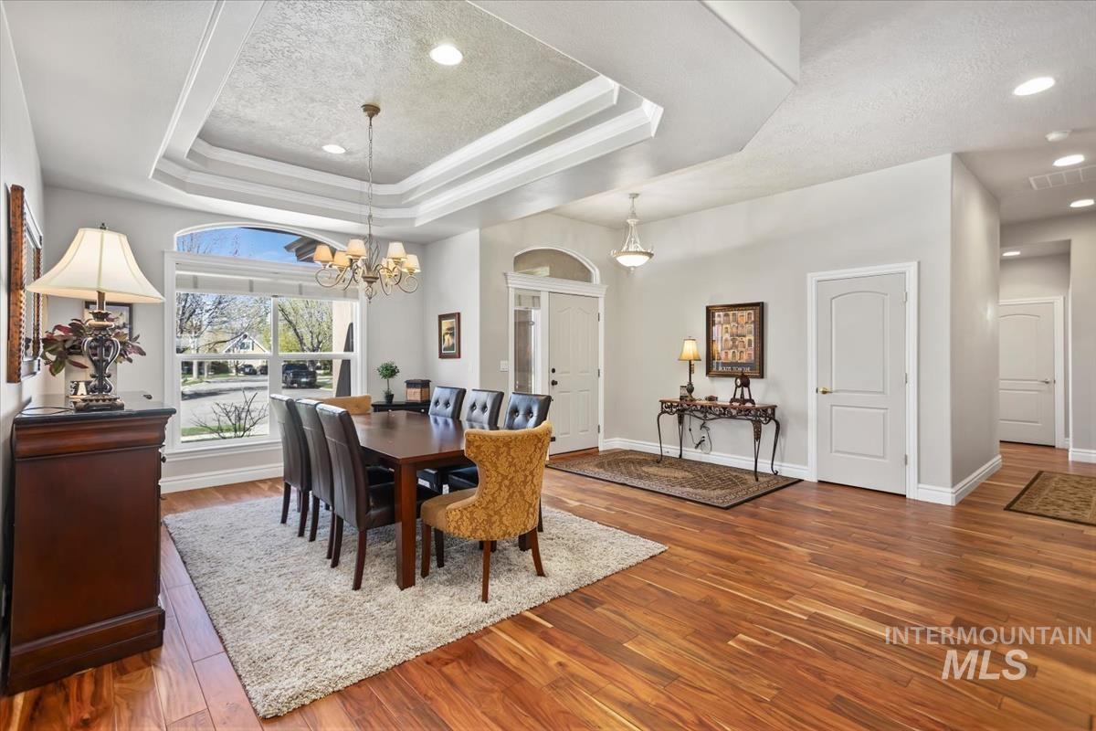 1406 N Lopez, Eagle, Idaho 83616, 4 Bedrooms, 3 Bathrooms, Residential For Sale, Price $765,000,MLS 98980733