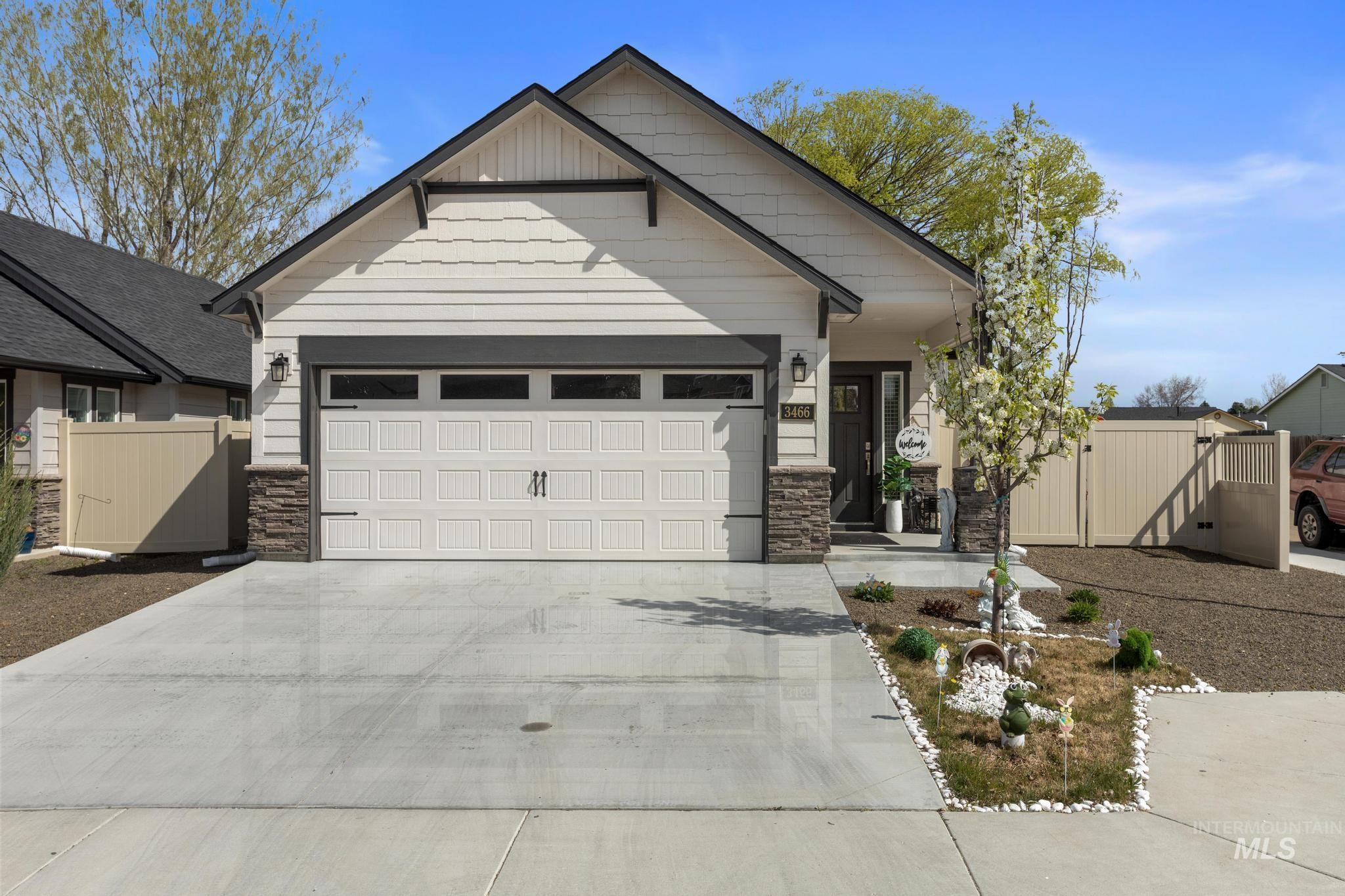 3466 S Garibaldi Pl, Meridian, Idaho 83642, 3 Bedrooms, 2 Bathrooms, Residential For Sale, Price $429,900,MLS 98980734