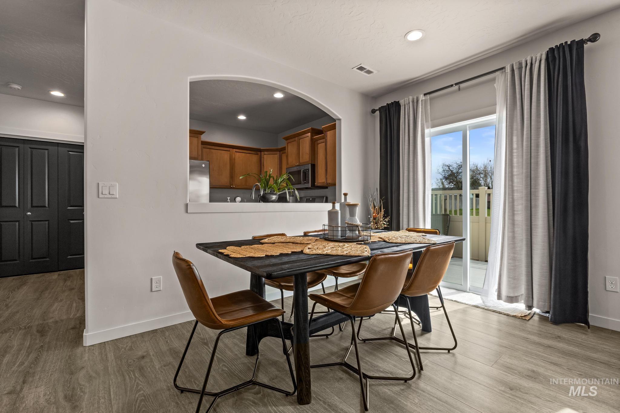 3466 S Garibaldi Pl, Meridian, Idaho 83642, 3 Bedrooms, 2 Bathrooms, Residential For Sale, Price $429,900,MLS 98980734