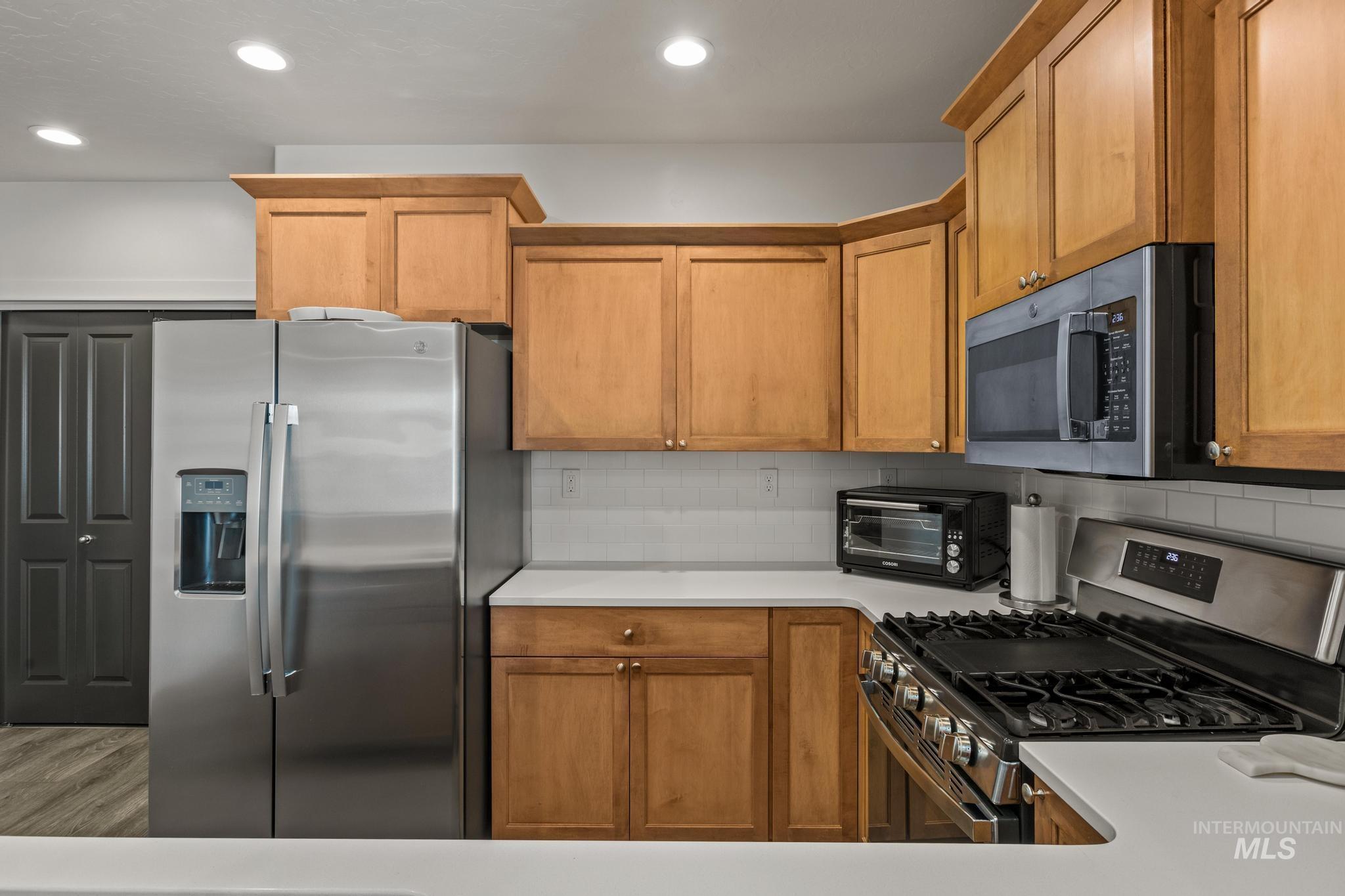 3466 S Garibaldi Pl, Meridian, Idaho 83642, 3 Bedrooms, 2 Bathrooms, Residential For Sale, Price $429,900,MLS 98980734