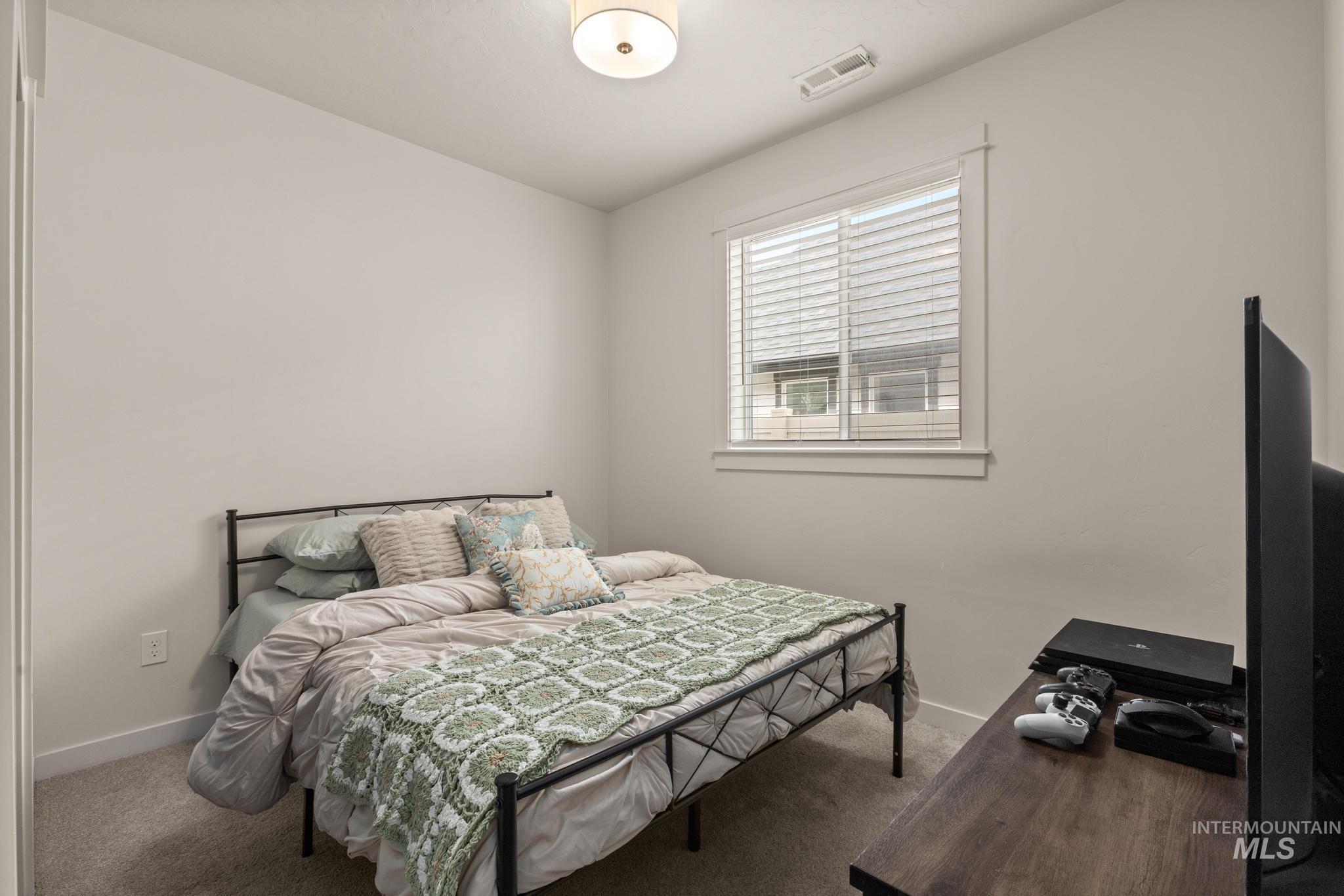 3466 S Garibaldi Pl, Meridian, Idaho 83642, 3 Bedrooms, 2 Bathrooms, Residential For Sale, Price $429,900,MLS 98980734