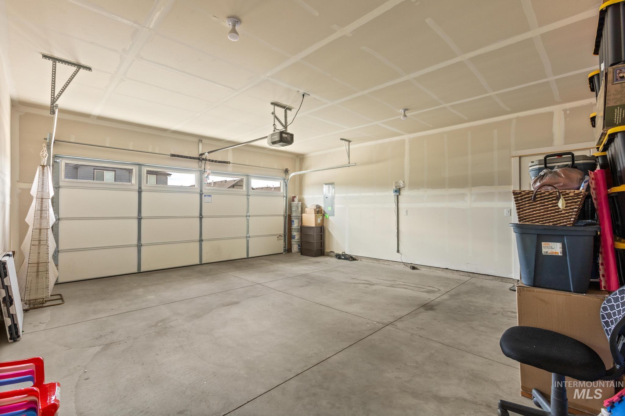 3466 S Garibaldi Pl, Meridian, Idaho 83642, 3 Bedrooms, 2 Bathrooms, Residential For Sale, Price $429,900,MLS 98980734