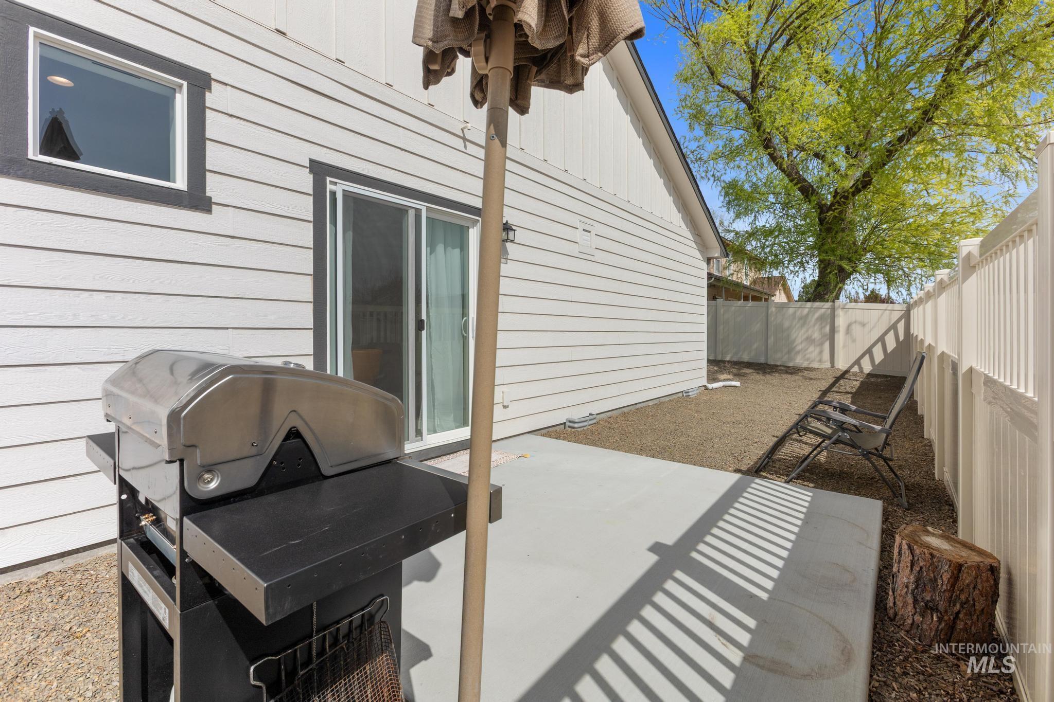 3466 S Garibaldi Pl, Meridian, Idaho 83642, 3 Bedrooms, 2 Bathrooms, Residential For Sale, Price $429,900,MLS 98980734