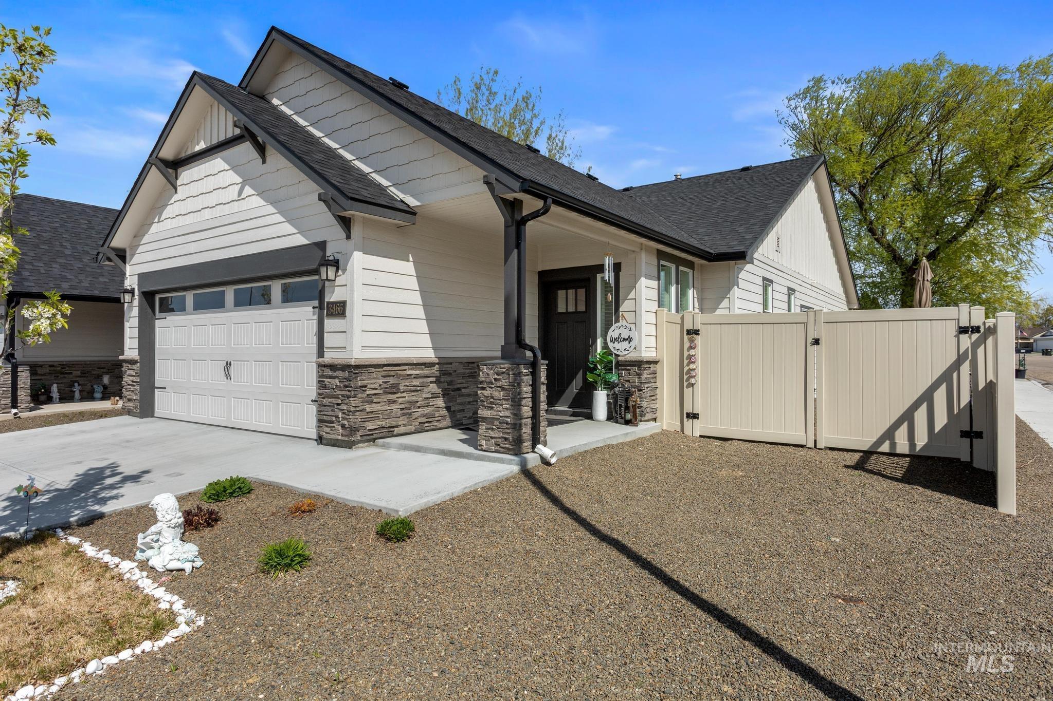 3466 S Garibaldi Pl, Meridian, Idaho 83642, 3 Bedrooms, 2 Bathrooms, Residential For Sale, Price $429,900,MLS 98980734