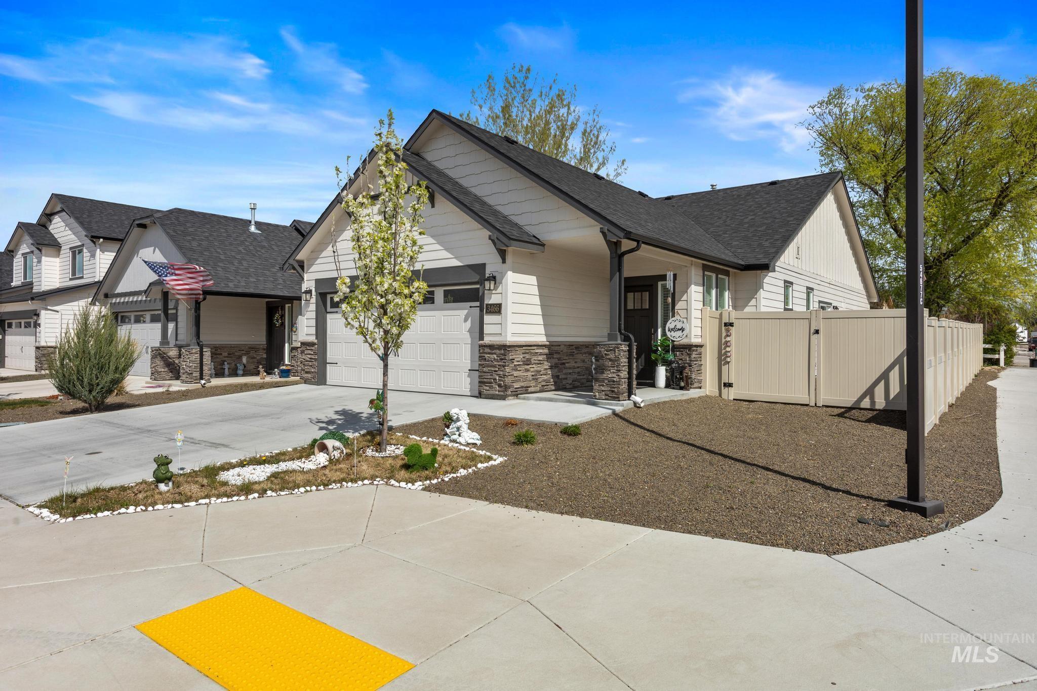 3466 S Garibaldi Pl, Meridian, Idaho 83642, 3 Bedrooms, 2 Bathrooms, Residential For Sale, Price $429,900,MLS 98980734