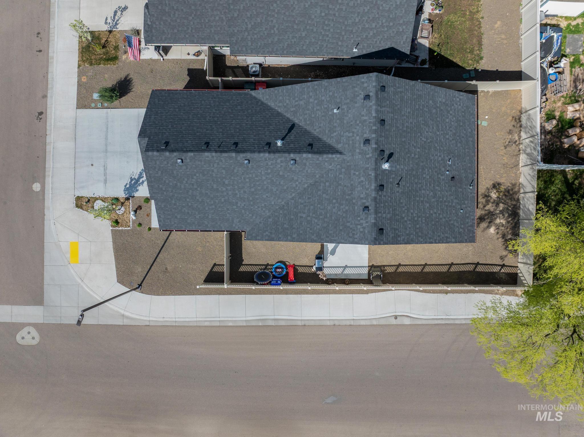 3466 S Garibaldi Pl, Meridian, Idaho 83642, 3 Bedrooms, 2 Bathrooms, Residential For Sale, Price $429,900,MLS 98980734