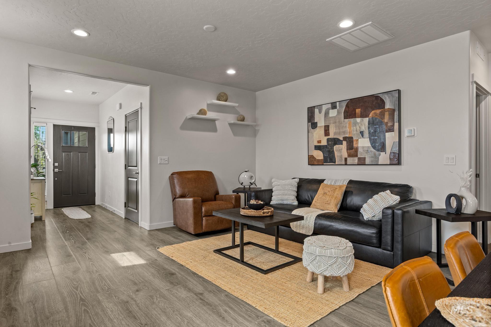 3466 S Garibaldi Pl, Meridian, Idaho 83642, 3 Bedrooms, 2 Bathrooms, Residential For Sale, Price $429,900,MLS 98980734