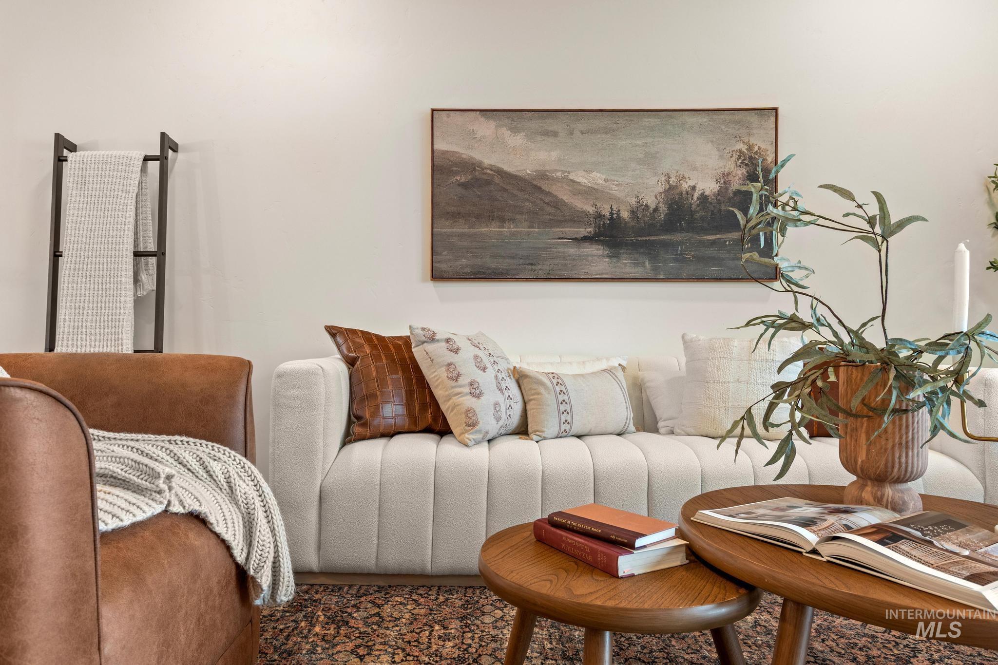 7469 W Swain Lane, Garden City, Idaho 73714, 3 Bedrooms, 3 Bathrooms, Residential For Sale, Price $439,000,MLS 98980735