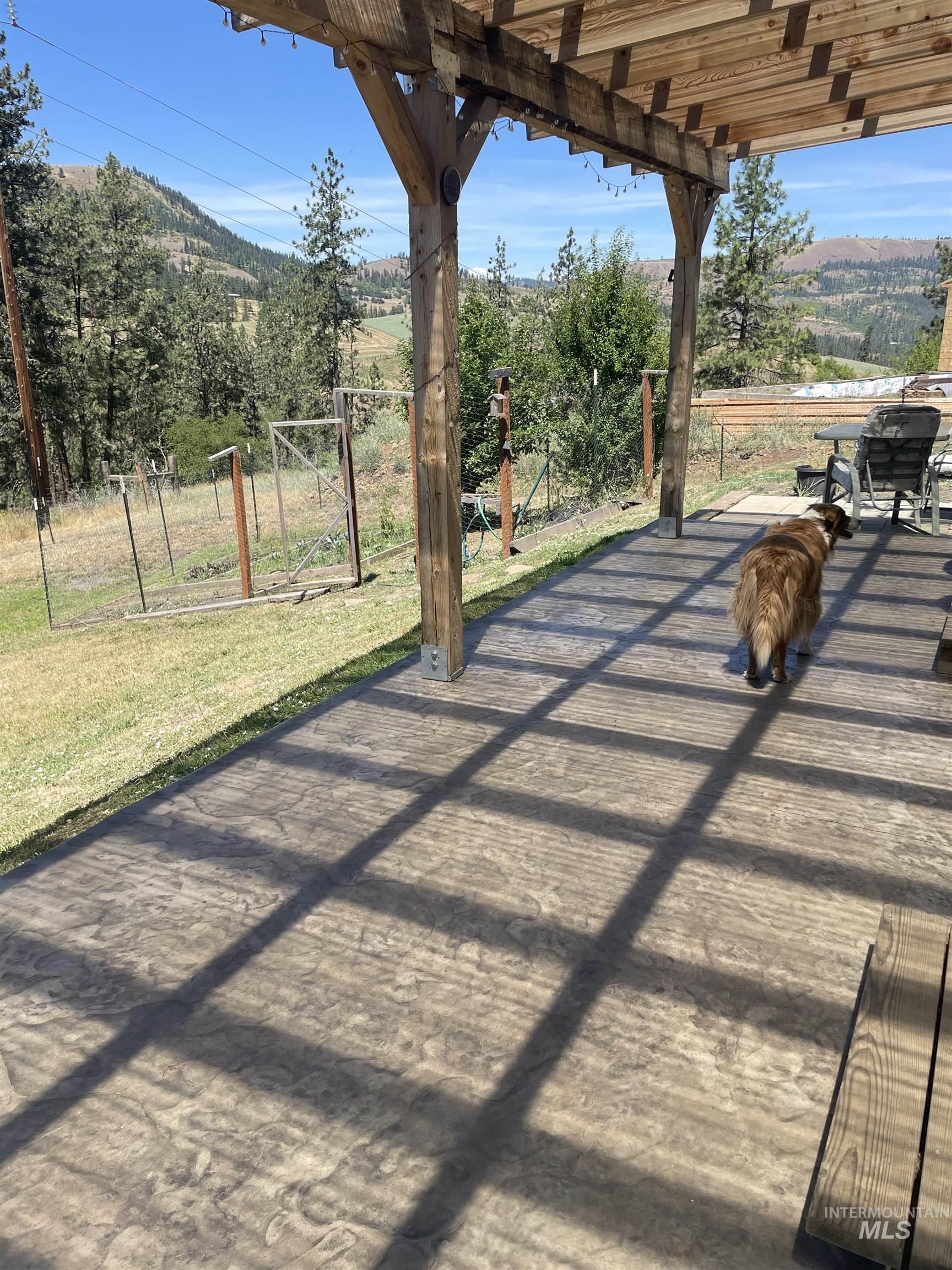 820 Crest Drive, Kamiah, Idaho 83536, 3 Bedrooms, 2 Bathrooms, Residential For Sale, Price $299,000,MLS 98980737