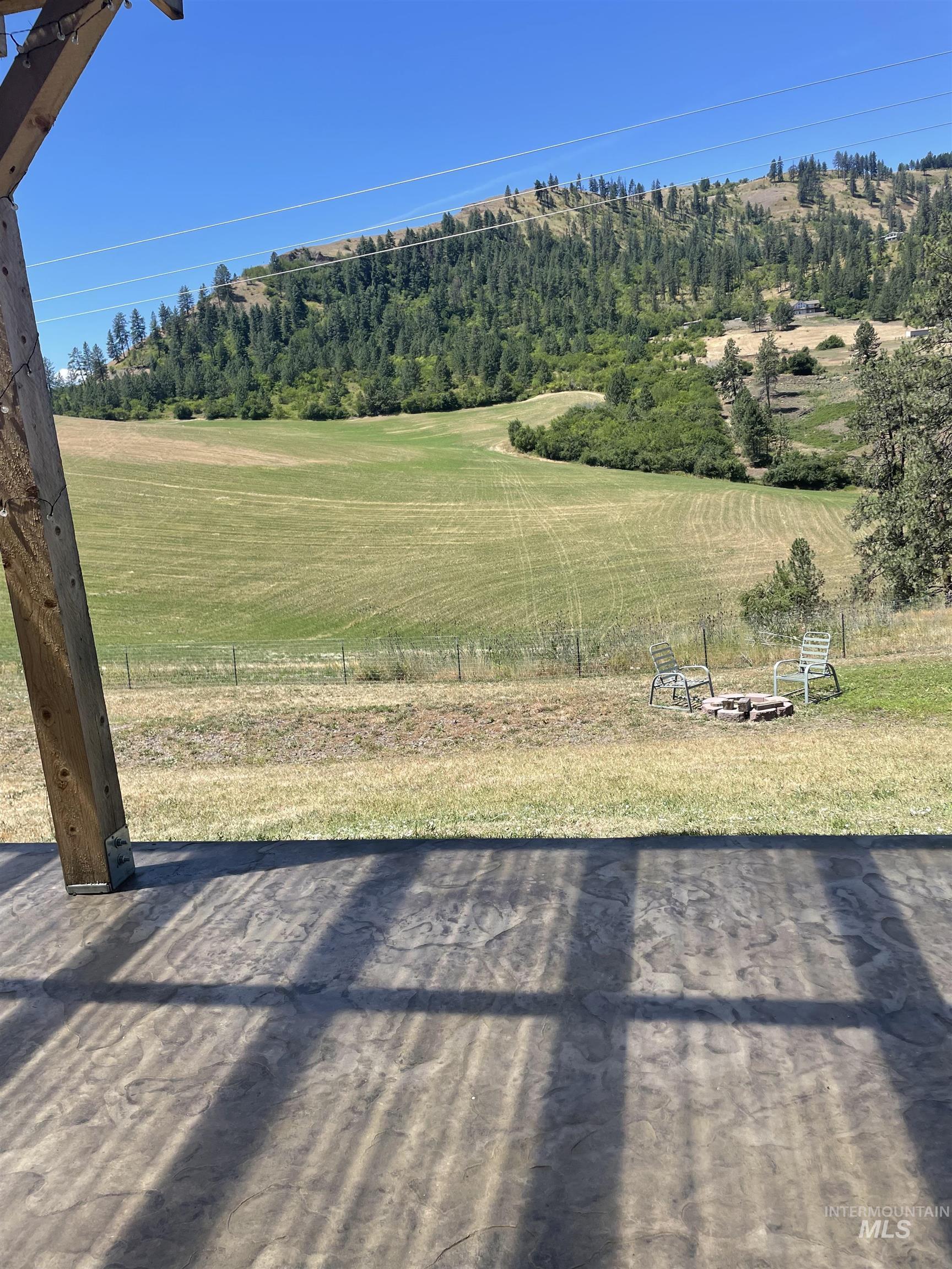 820 Crest Drive, Kamiah, Idaho 83536, 3 Bedrooms, 2 Bathrooms, Residential For Sale, Price $299,000,MLS 98980737