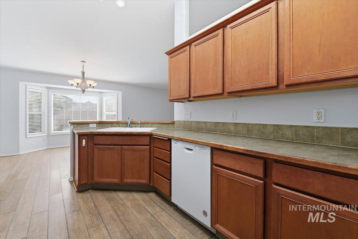 326 N Westminster St, Nampa, Idaho 83651, 2 Bedrooms, 2 Bathrooms, Residential For Sale, Price $308,000,MLS 98980740