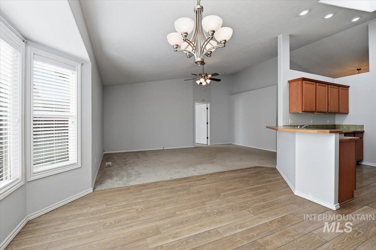 326 N Westminster St, Nampa, Idaho 83651, 2 Bedrooms, 2 Bathrooms, Residential For Sale, Price $308,000,MLS 98980740