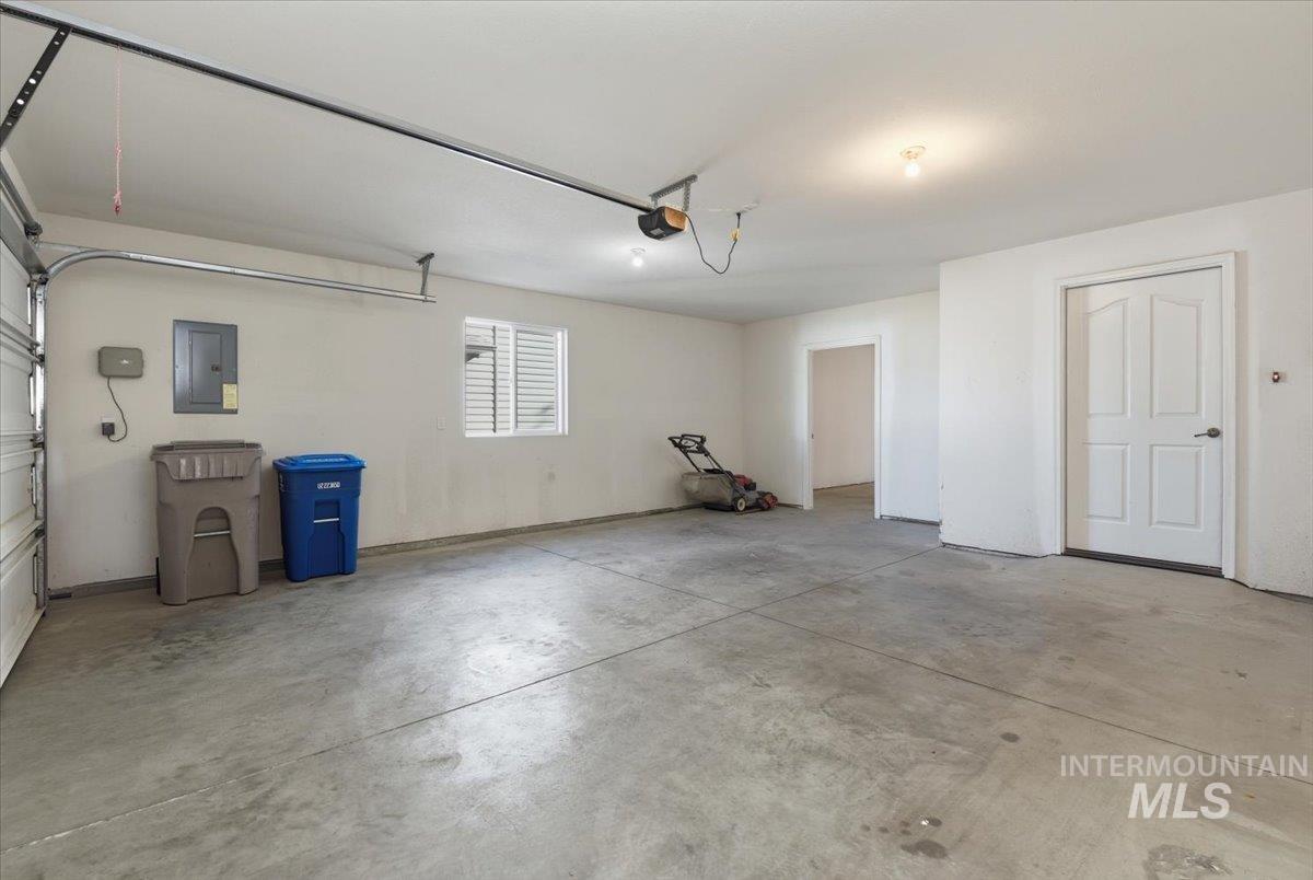 326 N Westminster St, Nampa, Idaho 83651, 2 Bedrooms, 2 Bathrooms, Residential For Sale, Price $308,000,MLS 98980740