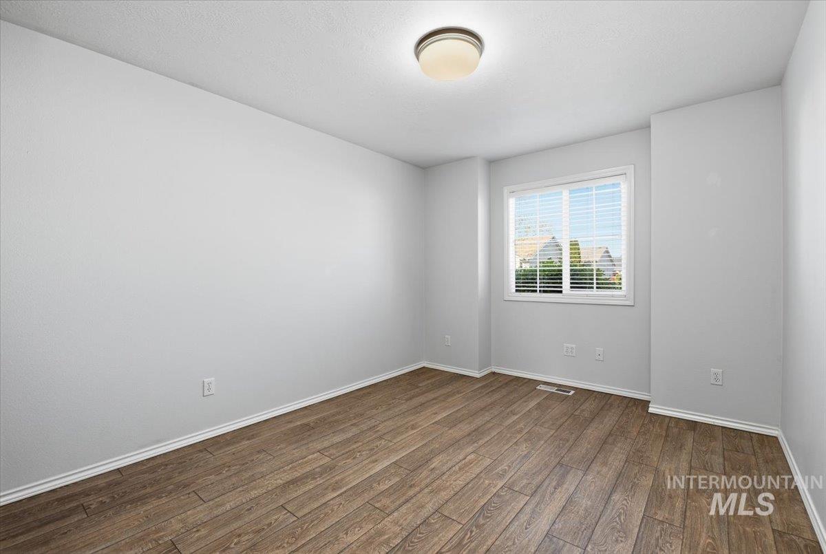 326 N Westminster St, Nampa, Idaho 83651, 2 Bedrooms, 2 Bathrooms, Residential For Sale, Price $308,000,MLS 98980740