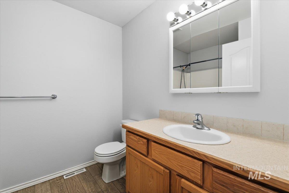 326 N Westminster St, Nampa, Idaho 83651, 2 Bedrooms, 2 Bathrooms, Residential For Sale, Price $308,000,MLS 98980740