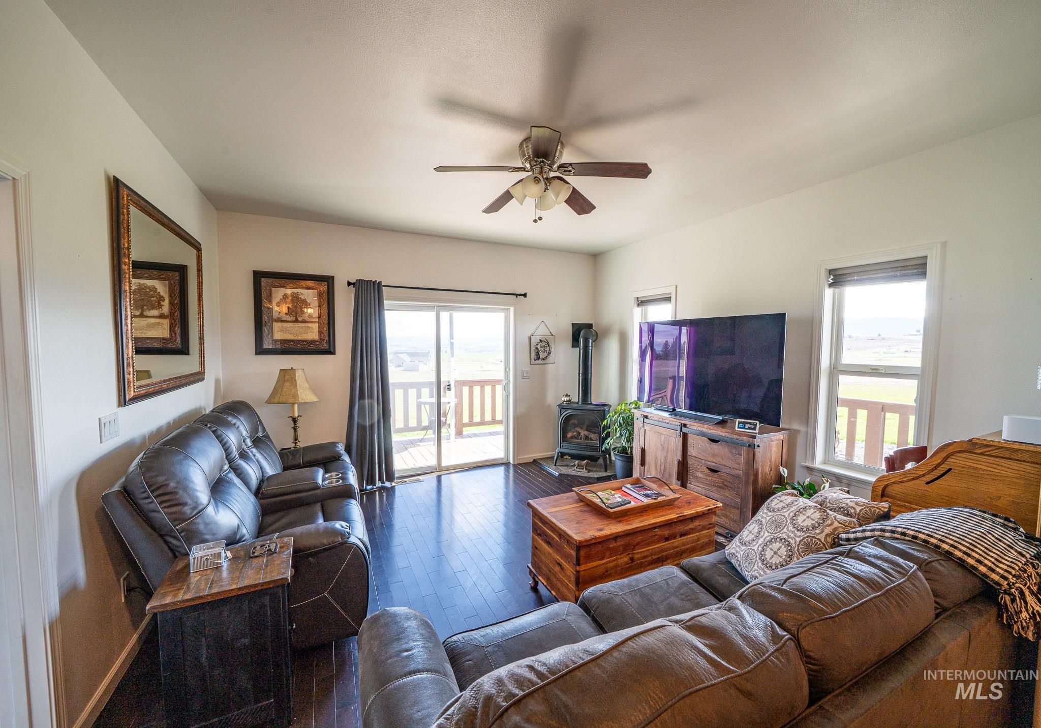 194 Golden Acres Drive, Grangeville, Idaho 83530, 2 Bedrooms, 1 Bathroom, Residential For Sale, Price $559,000,MLS 98980749