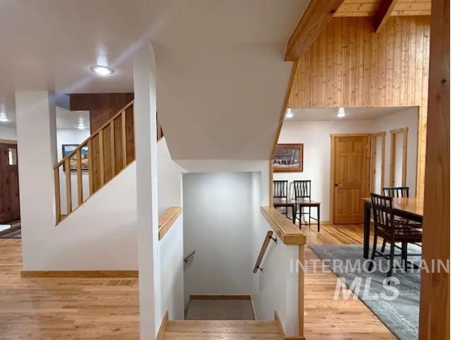 31 Rainbow Ridge, Garden Valley, Idaho 83622-5201, 3 Bedrooms, 3 Bathrooms, Residential For Sale, Price $1,050,000,MLS 98980750