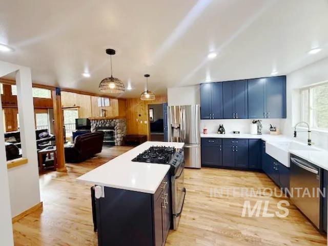 31 Rainbow Ridge, Garden Valley, Idaho 83622-5201, 3 Bedrooms, 3 Bathrooms, Residential For Sale, Price $1,050,000,MLS 98980750