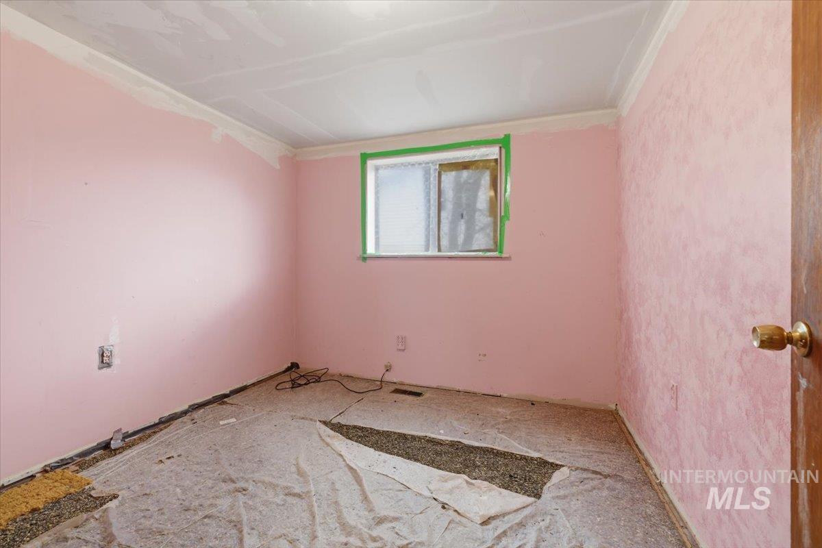 150 3rd Street, Grand View, Idaho 83624, 3 Bedrooms, 2 Bathrooms, Residential For Sale, Price $199,900,MLS 98980753