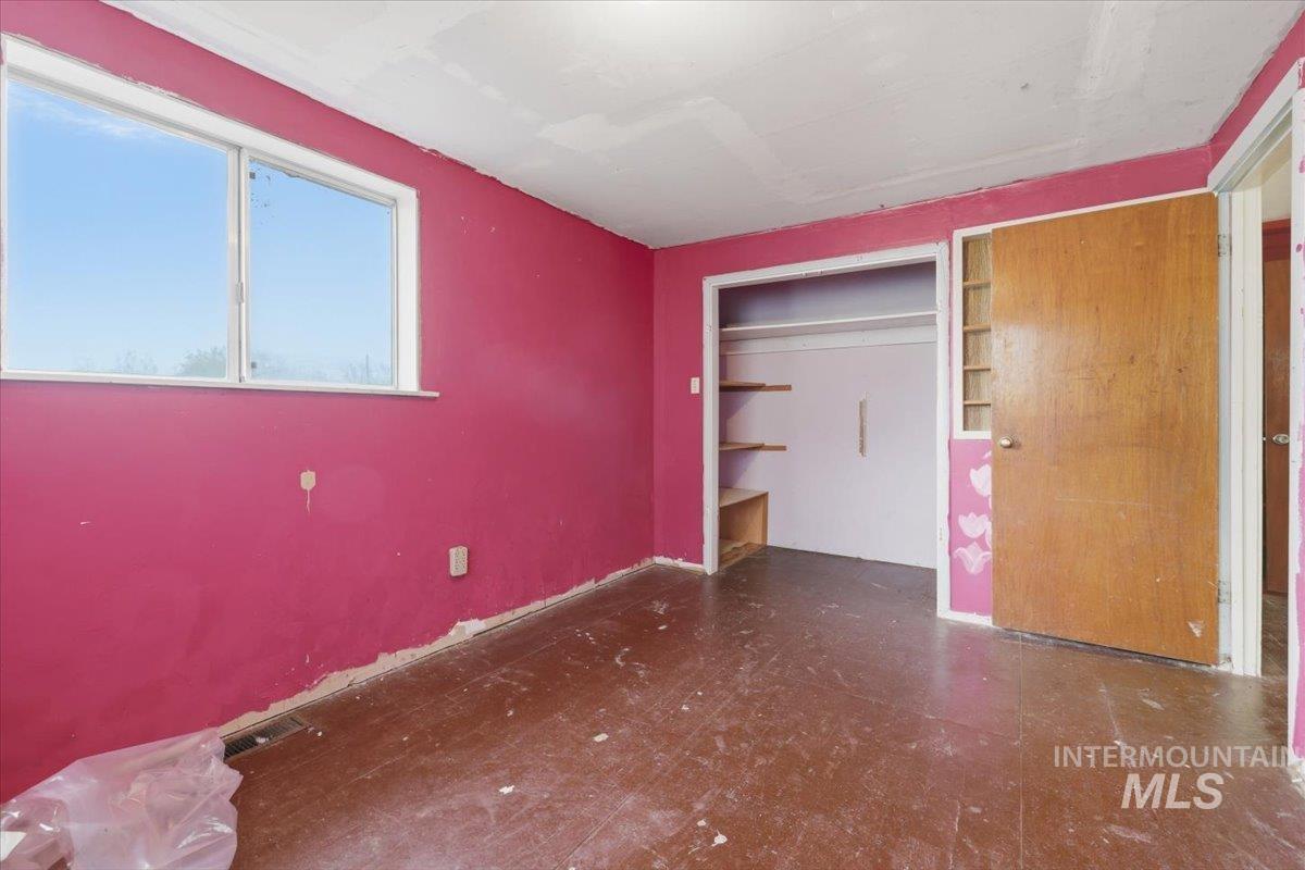 150 3rd Street, Grand View, Idaho 83624, 3 Bedrooms, 2 Bathrooms, Residential For Sale, Price $199,900,MLS 98980753