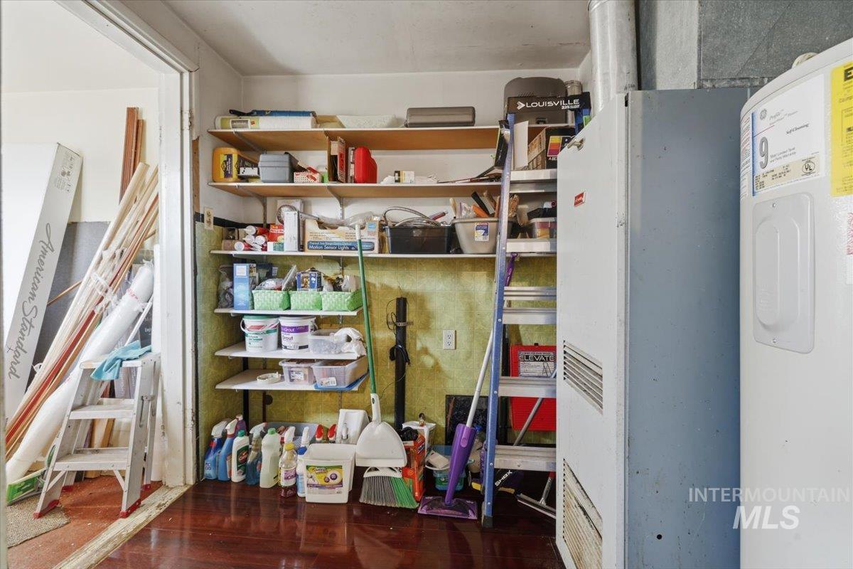 150 3rd Street, Grand View, Idaho 83624, 3 Bedrooms, 2 Bathrooms, Residential For Sale, Price $199,900,MLS 98980753