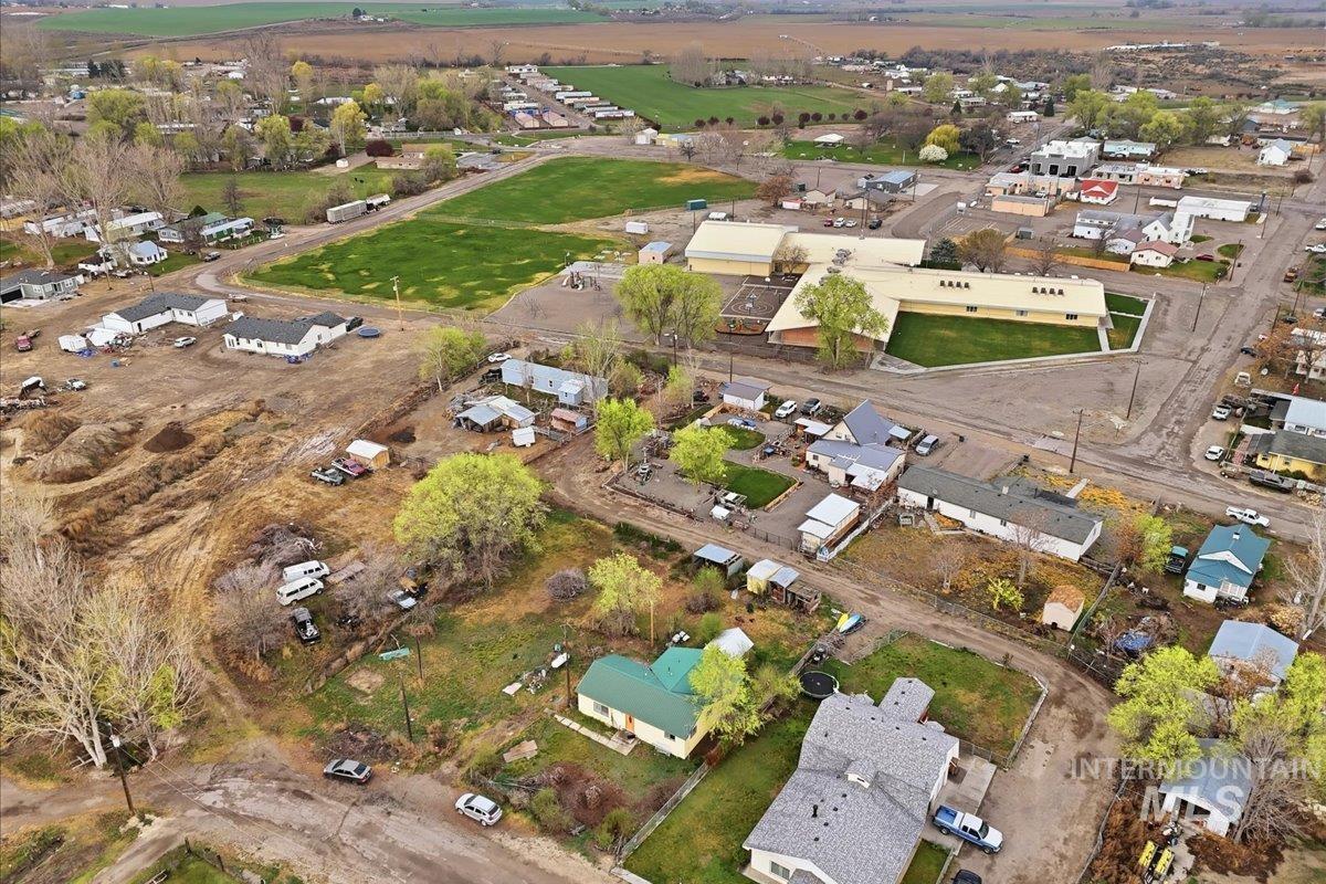 150 3rd Street, Grand View, Idaho 83624, 3 Bedrooms, 2 Bathrooms, Residential For Sale, Price $199,900,MLS 98980753