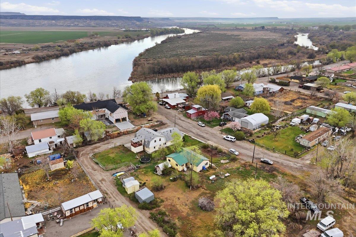 150 3rd Street, Grand View, Idaho 83624, 3 Bedrooms, 2 Bathrooms, Residential For Sale, Price $199,900,MLS 98980753