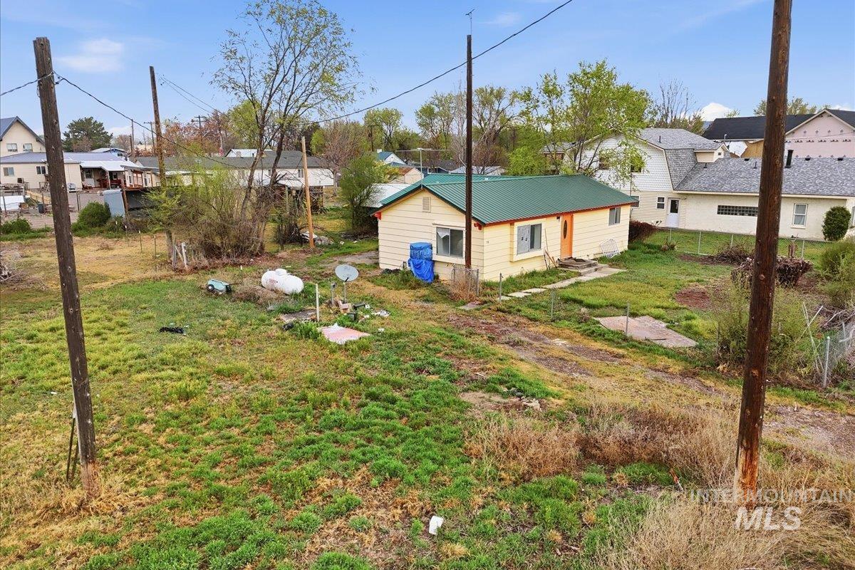 150 3rd Street, Grand View, Idaho 83624, 3 Bedrooms, 2 Bathrooms, Residential For Sale, Price $199,900,MLS 98980753
