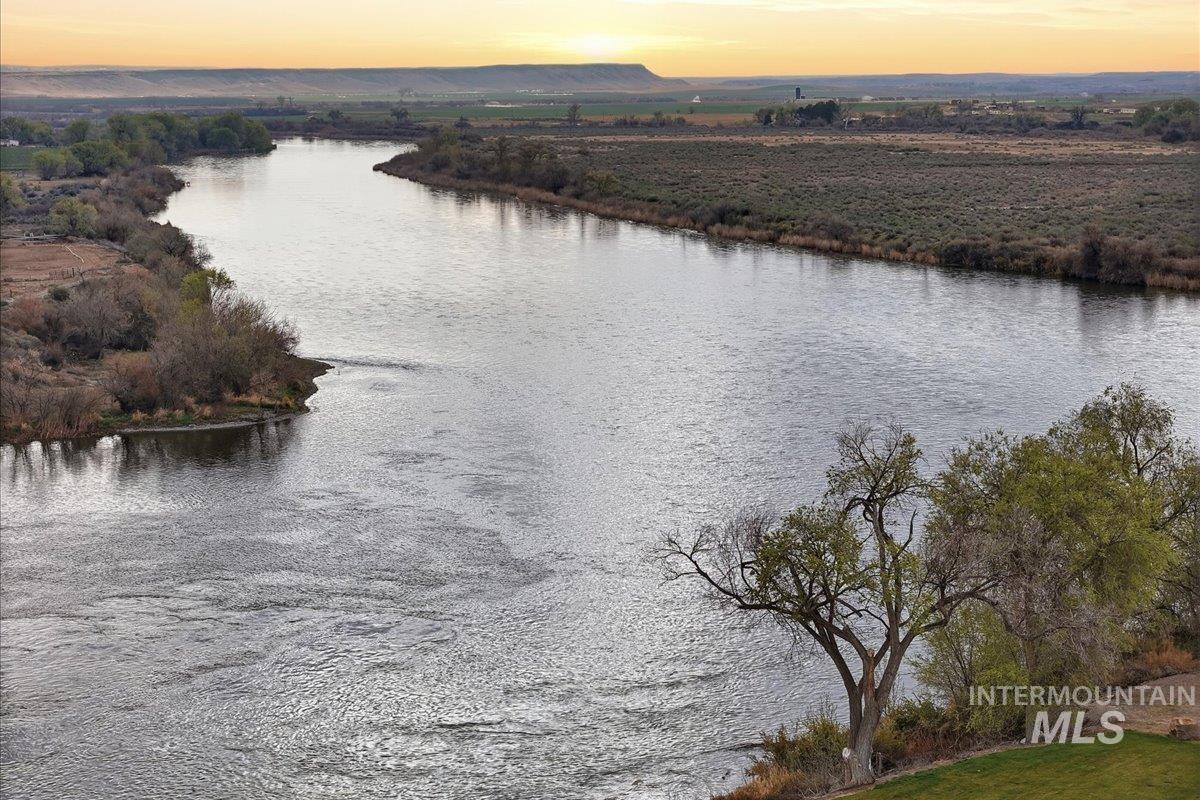 150 3rd Street, Grand View, Idaho 83624, 3 Bedrooms, 2 Bathrooms, Residential For Sale, Price $199,900,MLS 98980753