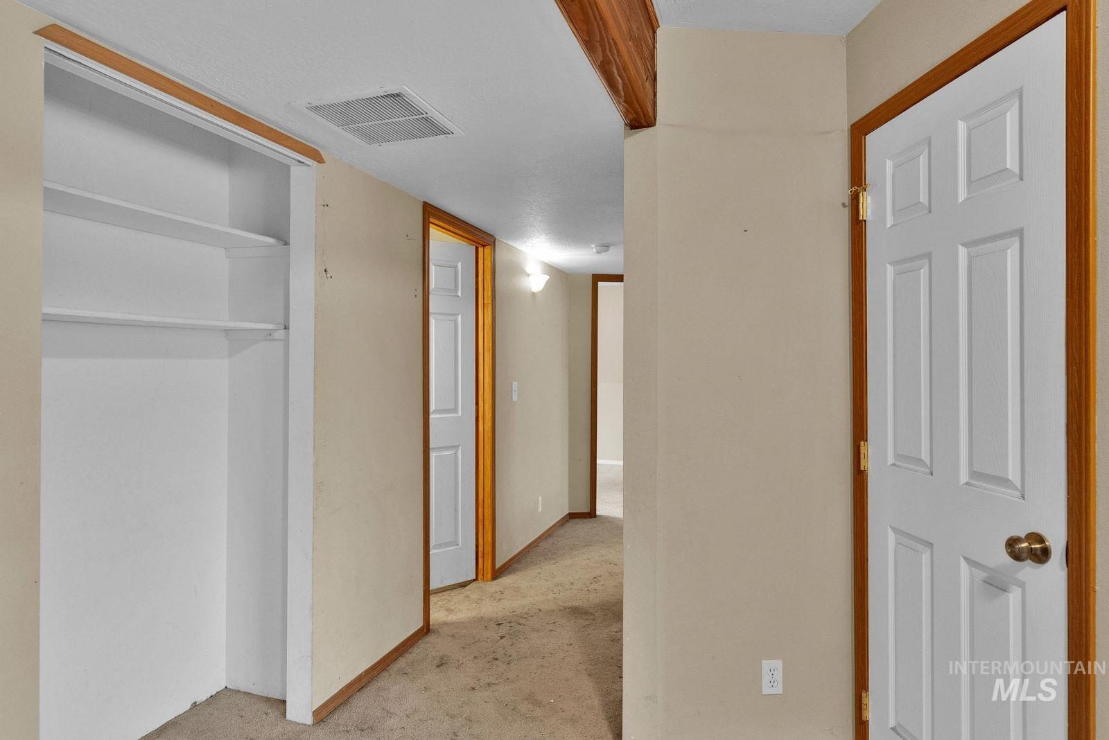 8561 W Nebraska Street, Rathdrum, Idaho 83858, 4 Bedrooms, 2 Bathrooms, Residential For Sale, Price $420,000,MLS 98980754