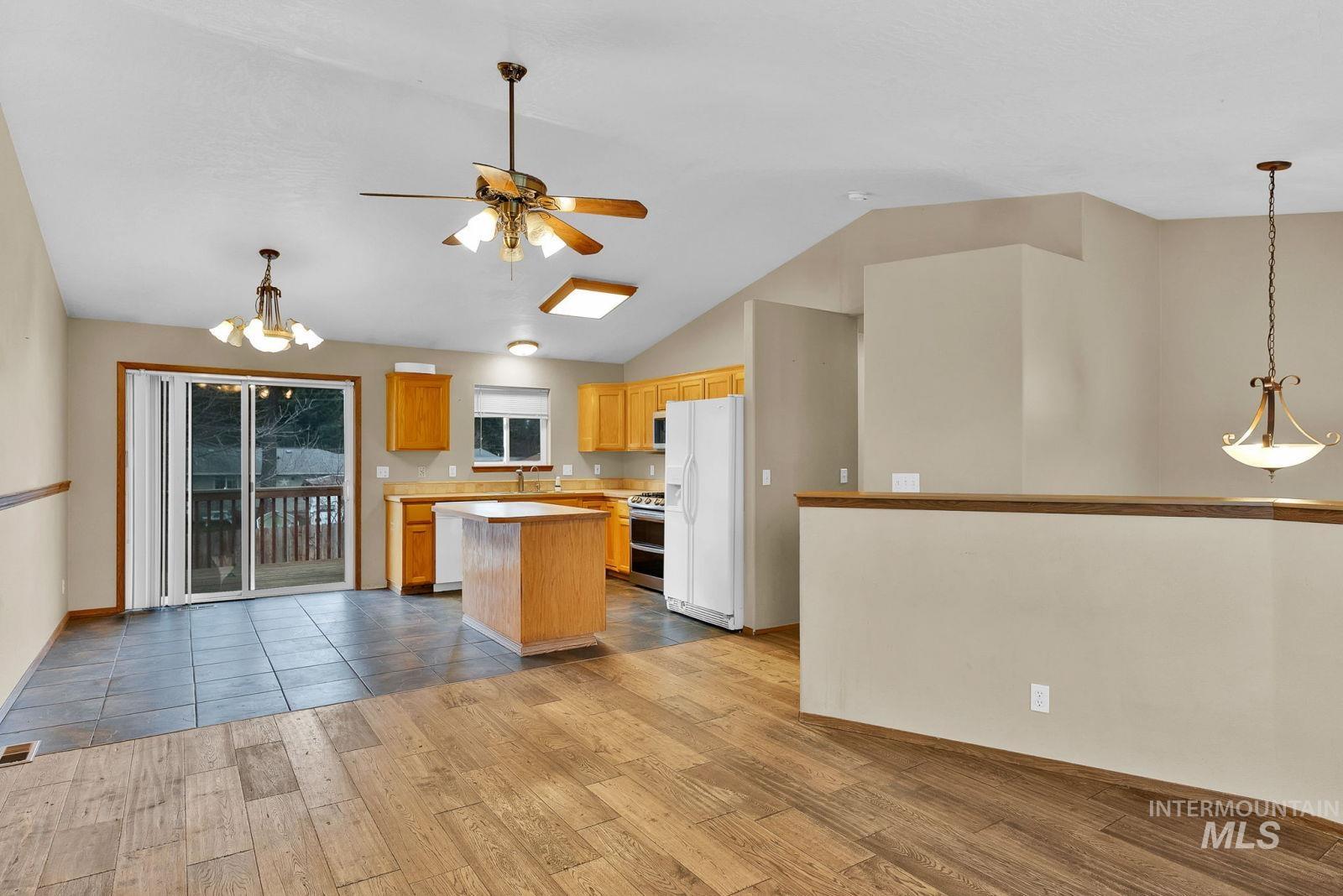 8561 W Nebraska Street, Rathdrum, Idaho 83858, 4 Bedrooms, 2 Bathrooms, Residential For Sale, Price $420,000,MLS 98980754