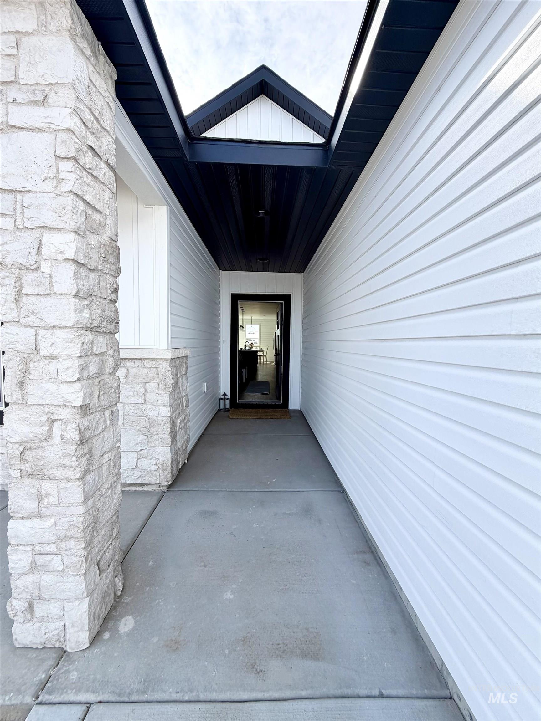 1419 Topaz, Rupert, Idaho 83350, 4 Bedrooms, 2 Bathrooms, Residential For Sale, Price $395,000,MLS 98980755