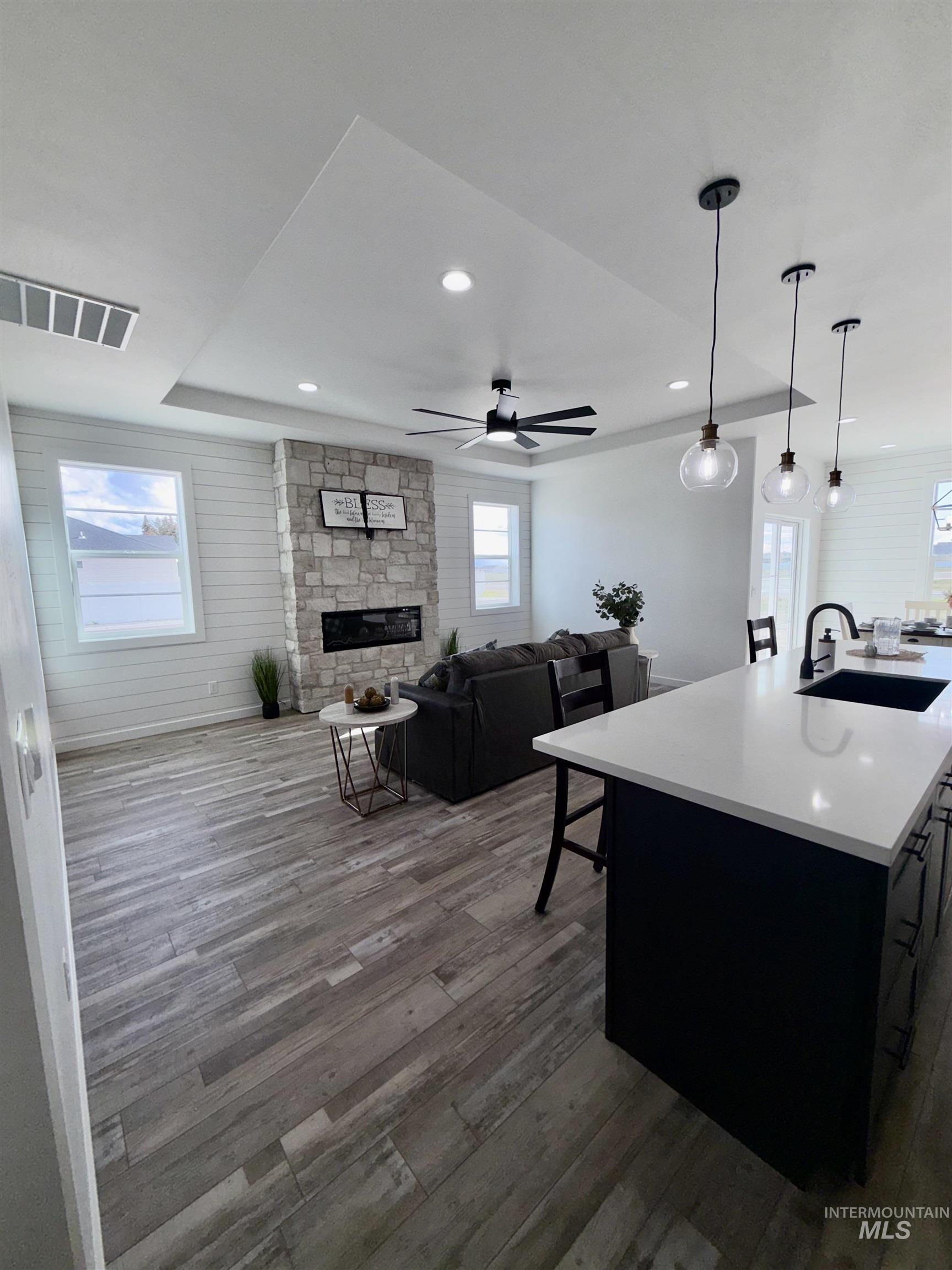 1419 Topaz, Rupert, Idaho 83350, 4 Bedrooms, 2 Bathrooms, Residential For Sale, Price $395,000,MLS 98980755