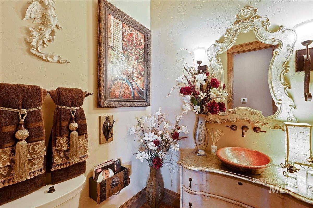 480 E Laguna Shore Lane, Eagle, Idaho 83616, 4 Bedrooms, 4.5 Bathrooms, Residential For Sale, Price $3,600,000, 98980757