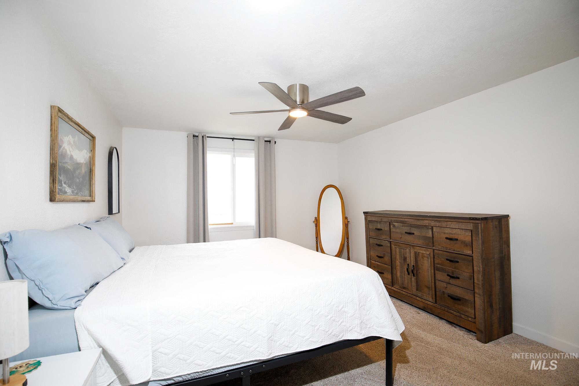 10534 W Fox Ridge Dr, Boise, Idaho 83709, 2 Bedrooms, 1 Bathroom, Residential For Sale, Price $305,000,MLS 98980758