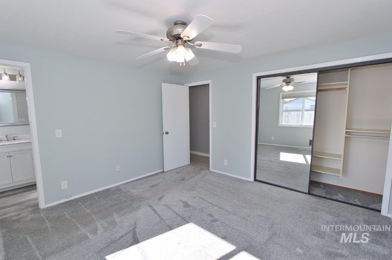 2206 N Galway Dr, Meridian, Idaho 83646-1620, 3 Bedrooms, 3 Bathrooms, Residential For Sale, Price $335,000,MLS 98980760